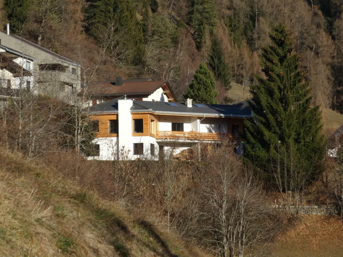 Mira Selva Villa Trin Екстериор снимка
